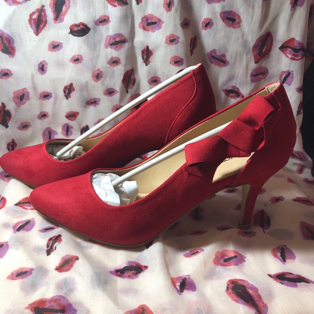 Carletta pumps by JustFab
